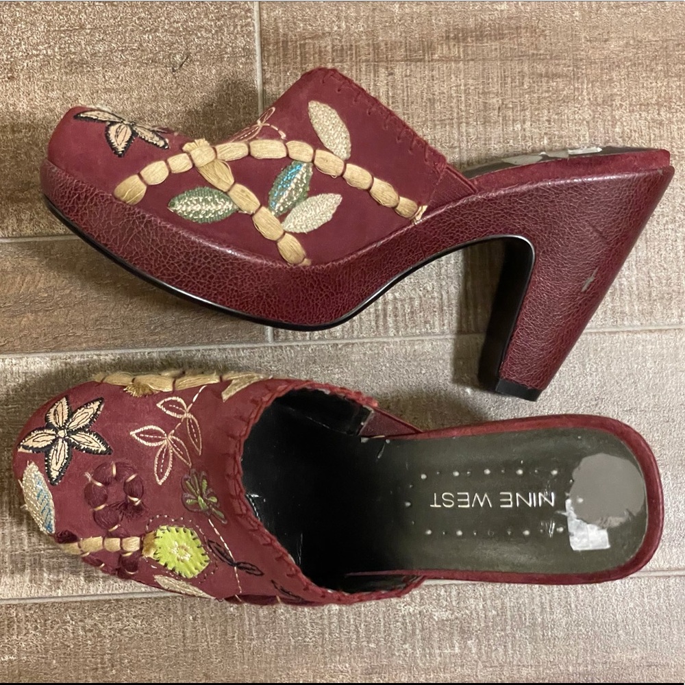 Nine West Women's Floral Embroidered Red/Maroon Suede Clogs